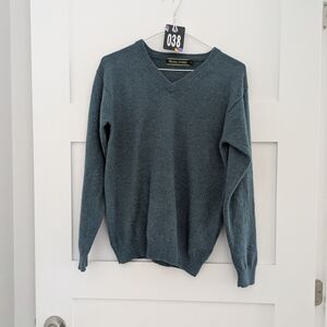038_Woolrich Teal V-Neck Sweater